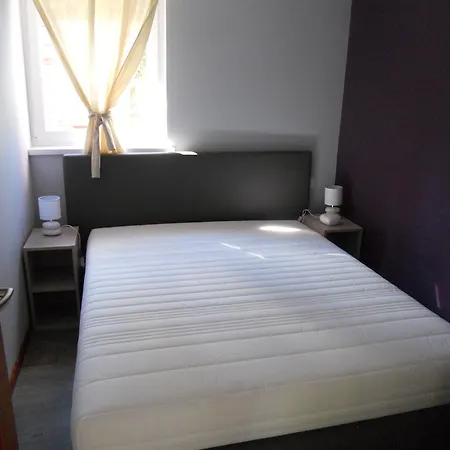 Du Saut Des Cuves 公寓 *