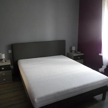 公寓 Du Saut Des Cuves *